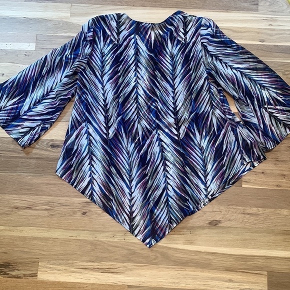 BANANA Republic 3/4 Bell Sleeve Semi Sheer Leaf Pattern Tunic Blouse Women’s XS - Picture 14 of 16